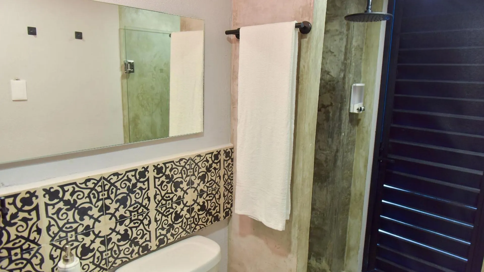Boox Nah Luxury House In Downtown Merida Petkanche