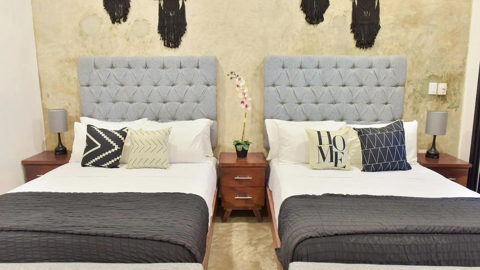 Boox Nah Luxury House In Downtown Merida Petkanche
